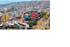 Cerros-Hazdzsungel-a-domboldalon-Valparaiso